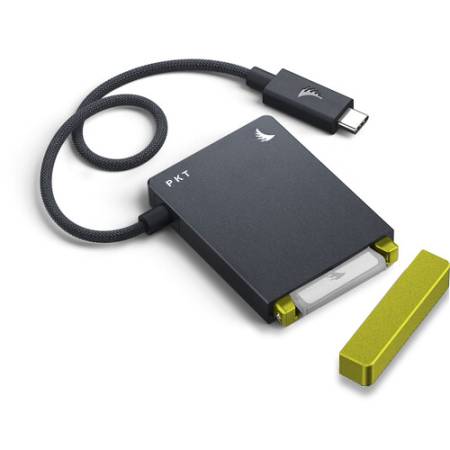 Angelbird CFexpress B Card Reader PKT - czytnik kart CFexpress 2.0 Type B, USB-C, 20Gb/s_Przykład użycia_2